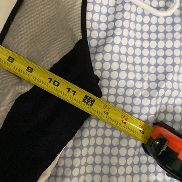 BCBGENERATION Black/Ivory Tutu Dress!!! Size 6. with Crinoline Mesh bottom - Picture 8 of 10